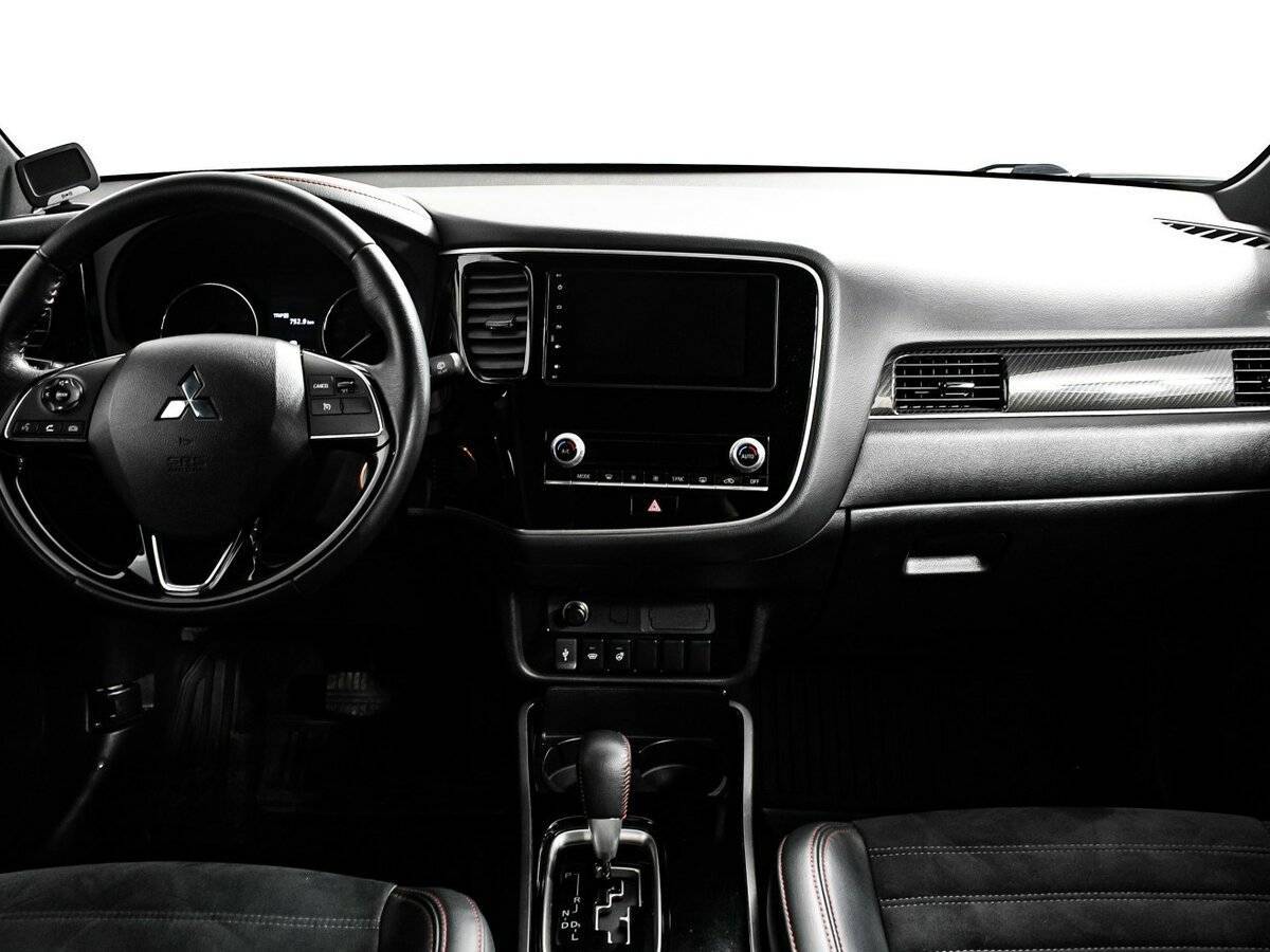 Mitsubishi Outlander 2020 года с пробегом. Фото: #9