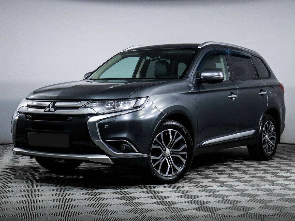 Mitsubishi Outlander 2018 года с пробегом. Посмотреть фото