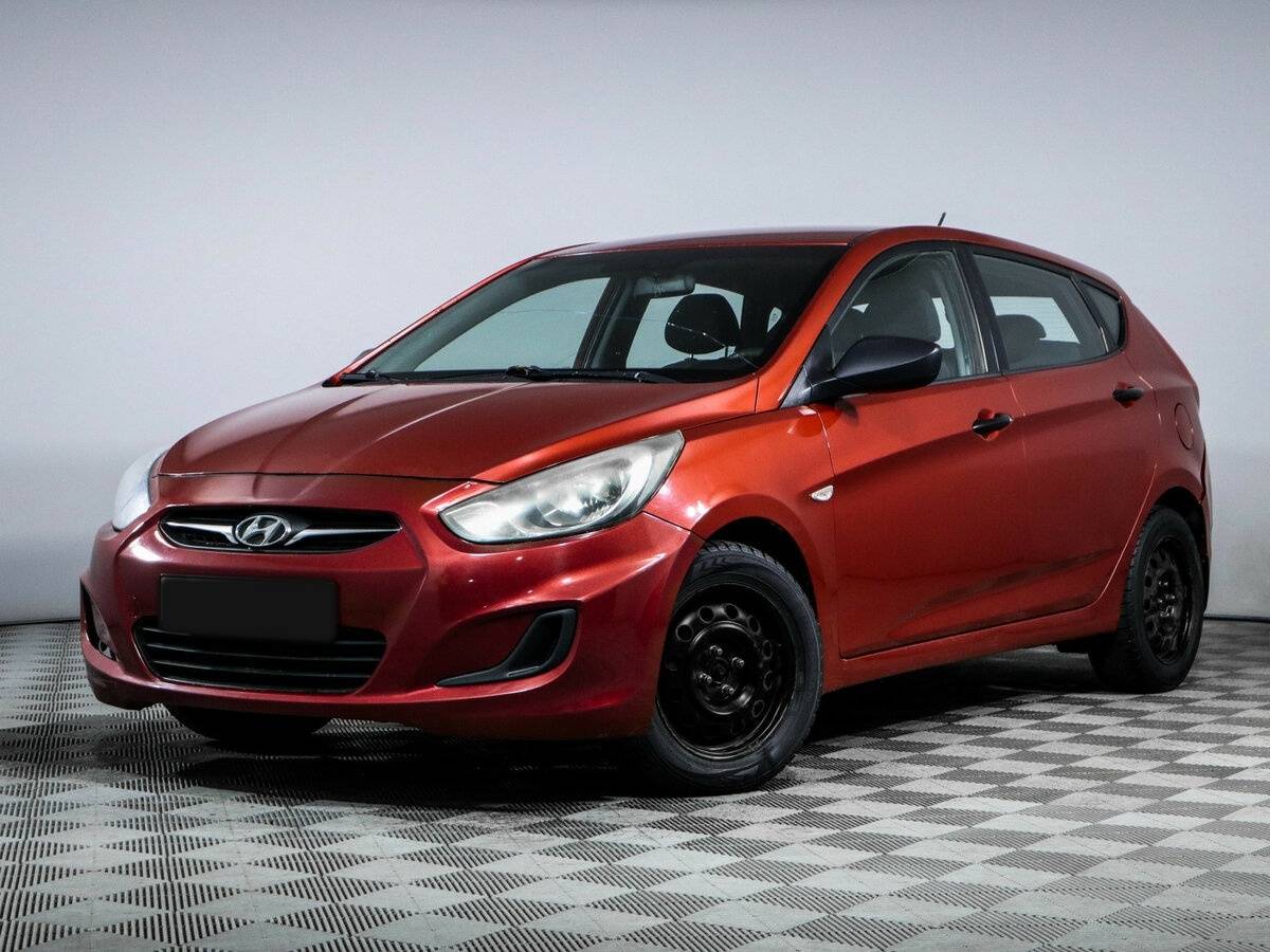 Hyundai Solaris 2013 года с пробегом. Посмотреть фото