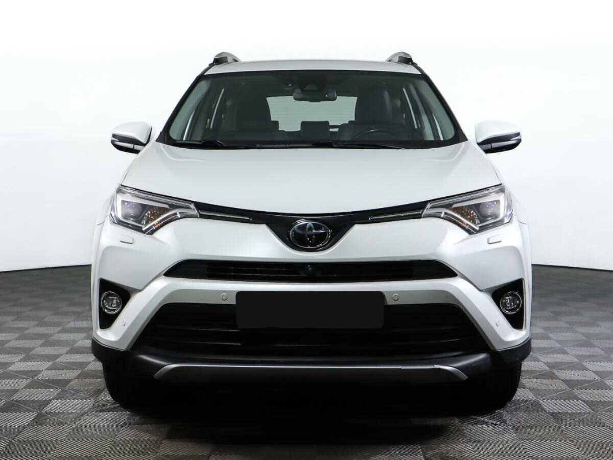 Toyota RAV4 2018 года с пробегом. Посмотреть фото
