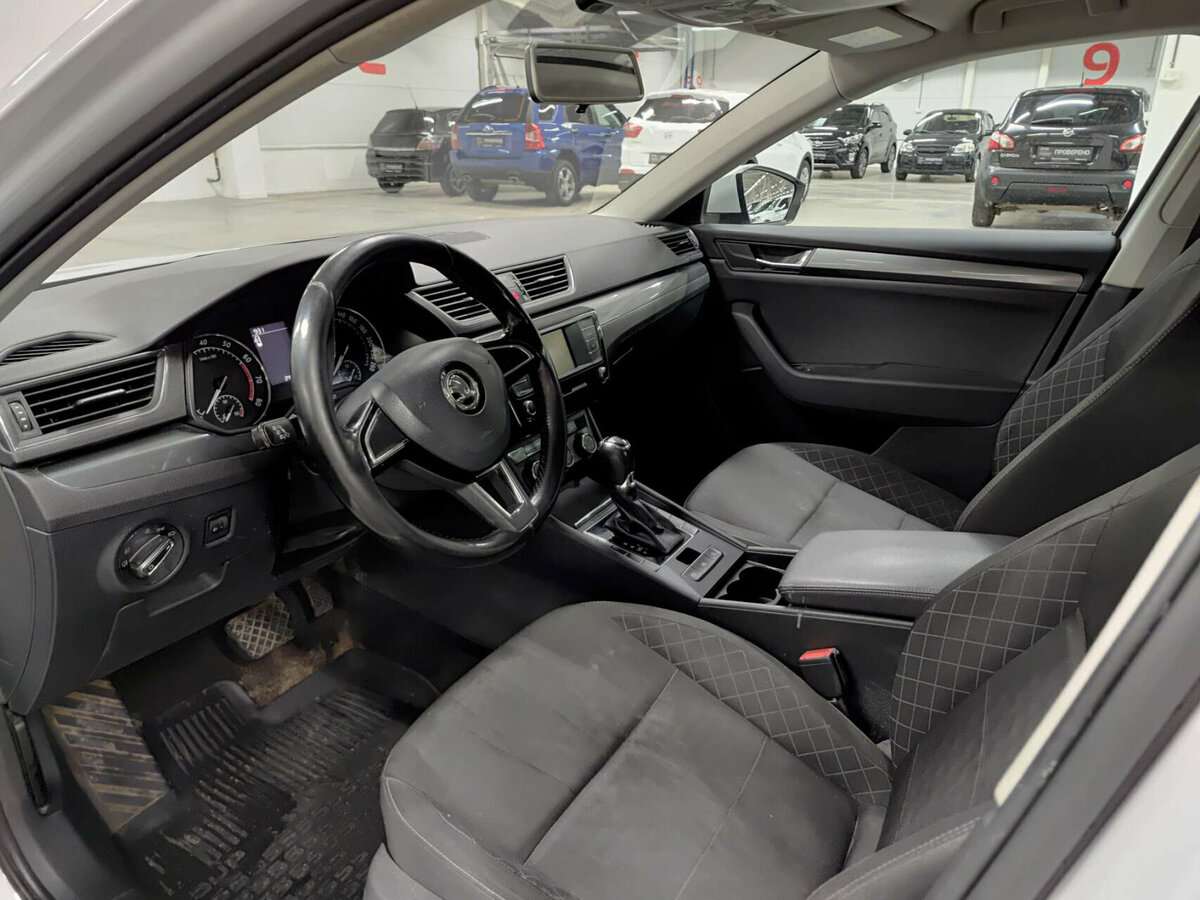 Skoda Superb 2016 года с пробегом. Фото: #15