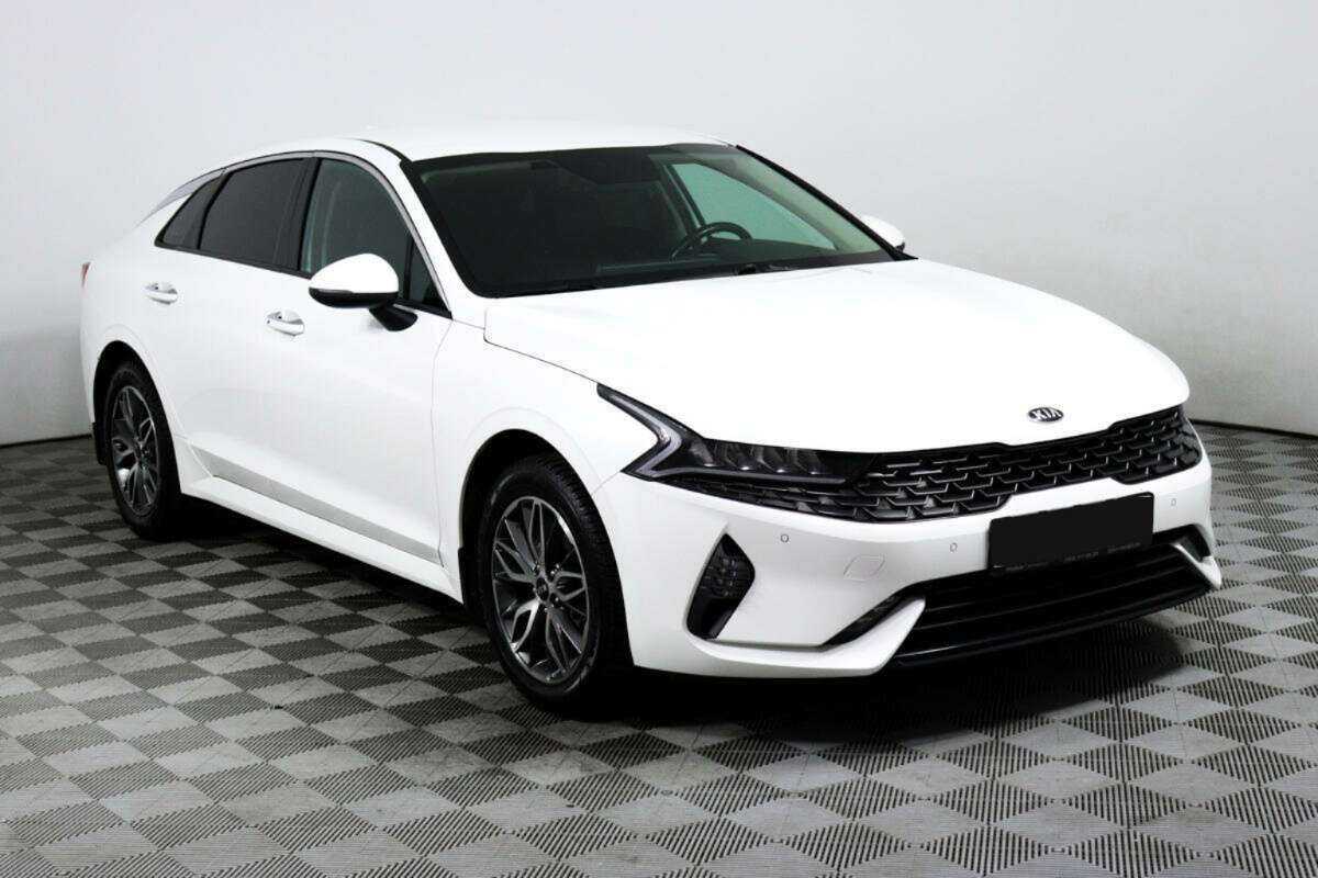 Kia K5 2021 года с пробегом. Фото: #2