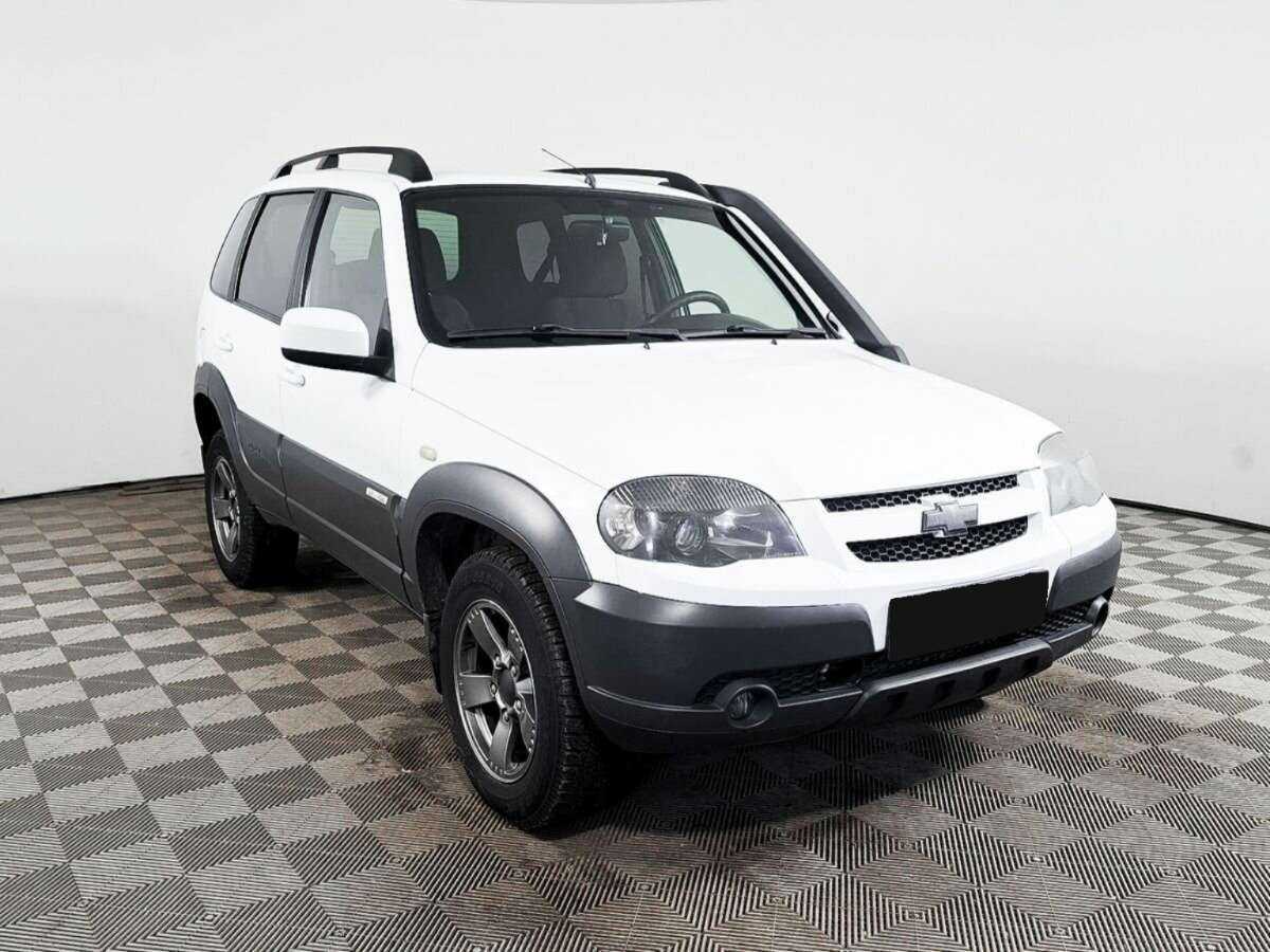 Chevrolet Niva 2017 года с пробегом. Фото: #2