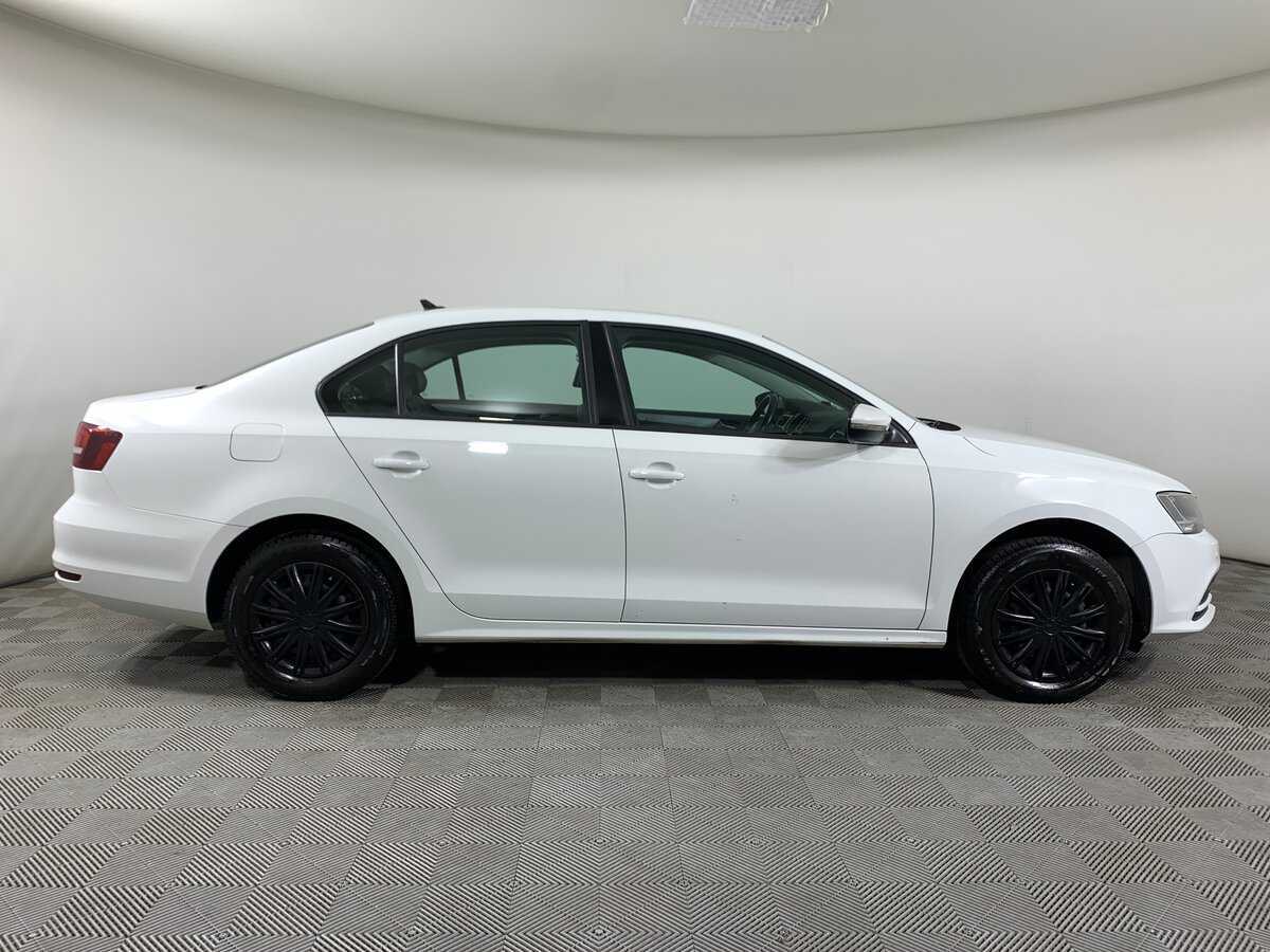 Volkswagen Jetta 2017 года с пробегом. Фото: #3