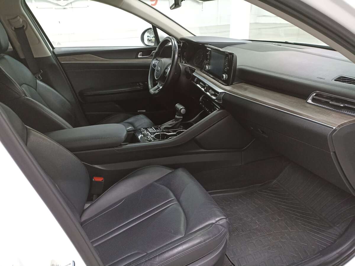 Kia K5 2021 года с пробегом. Фото: #10