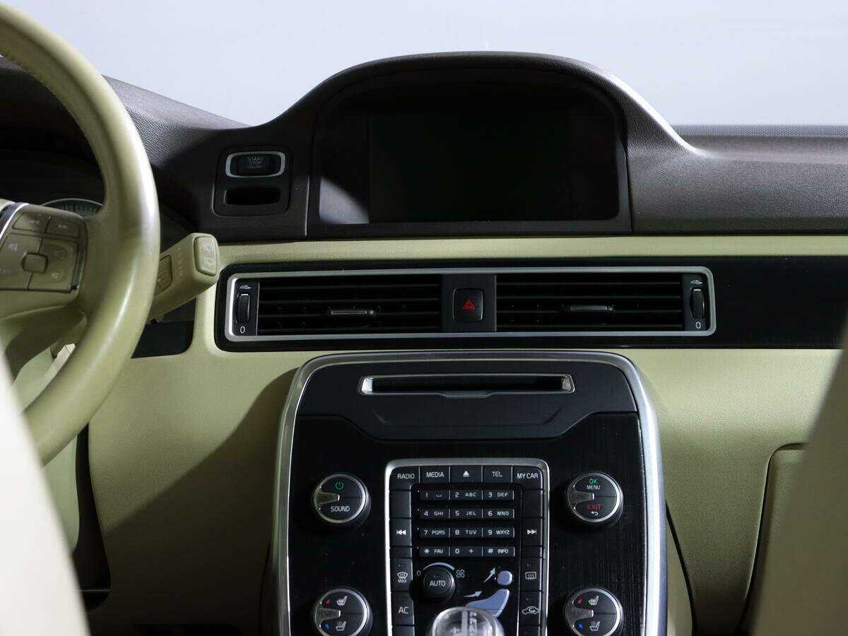 Volvo XC70 2012 года с пробегом. Фото: #9