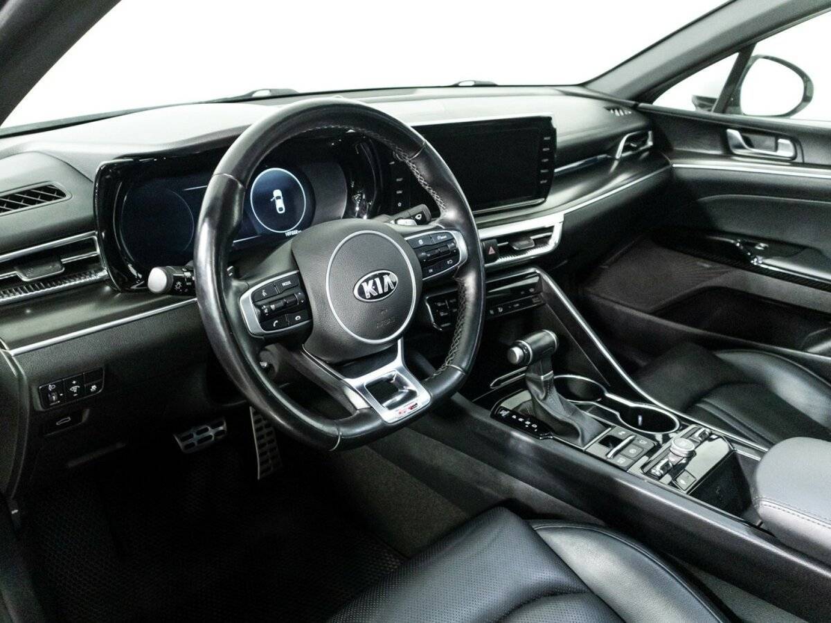 Kia K5 2021 года с пробегом. Фото: #10