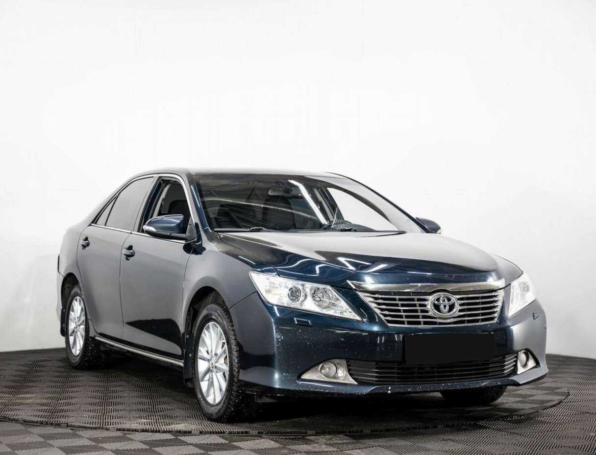 Toyota Camry 2014 года с пробегом. Фото: #2