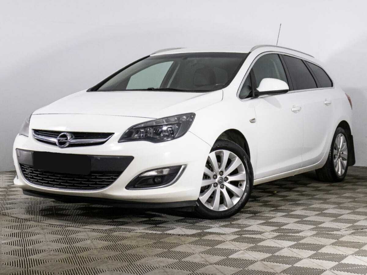 Opel Astra 2015 года с пробегом. Посмотреть фото