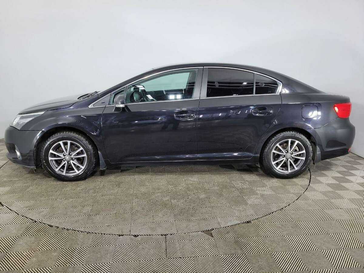 Toyota Avensis 2012 года с пробегом. Фото: #4