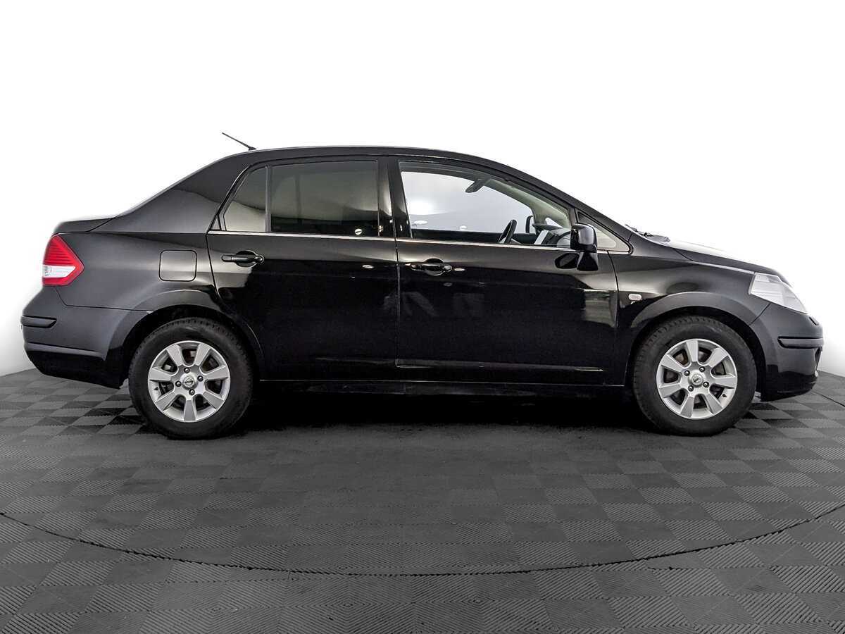 Nissan Tiida 2013 года с пробегом. Фото: #3
