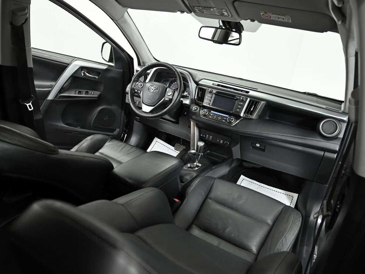 Toyota RAV4 2013 года с пробегом. Фото: #4