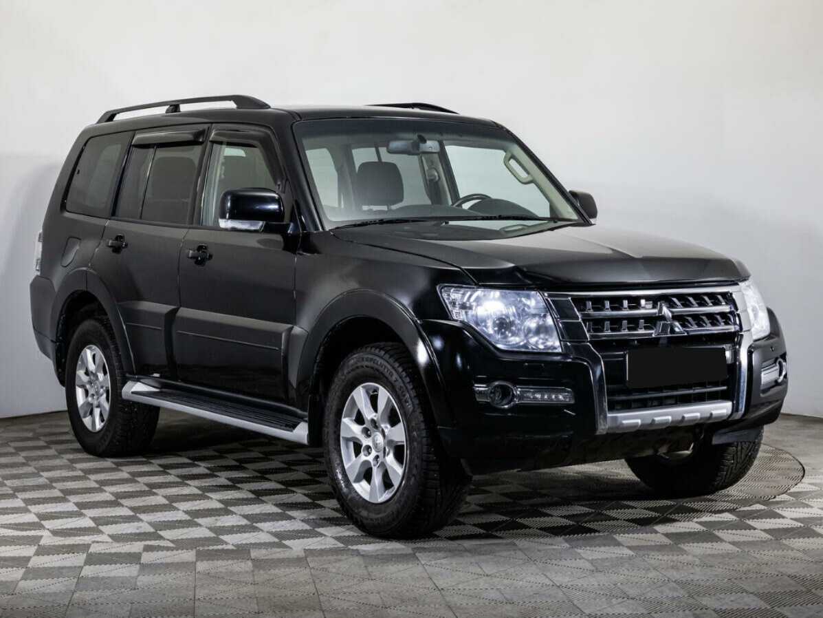 Mitsubishi Pajero 2018 года с пробегом. Фото: #2