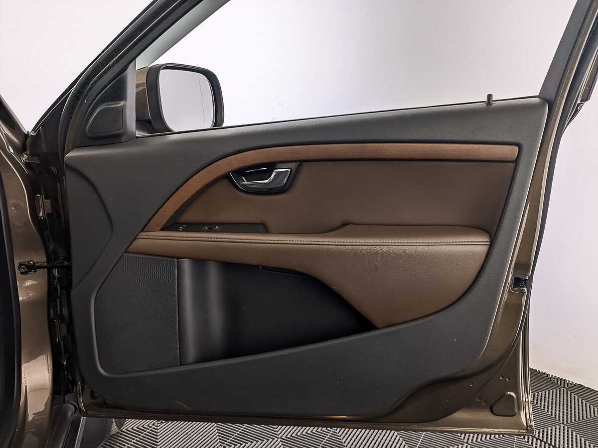 Volvo XC70 2015 года с пробегом. Фото: #24