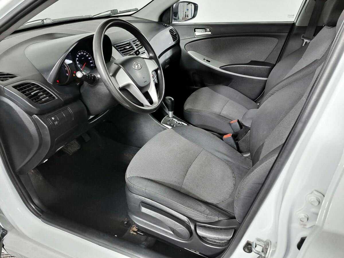 Hyundai Solaris 2013 года с пробегом. Фото: #13