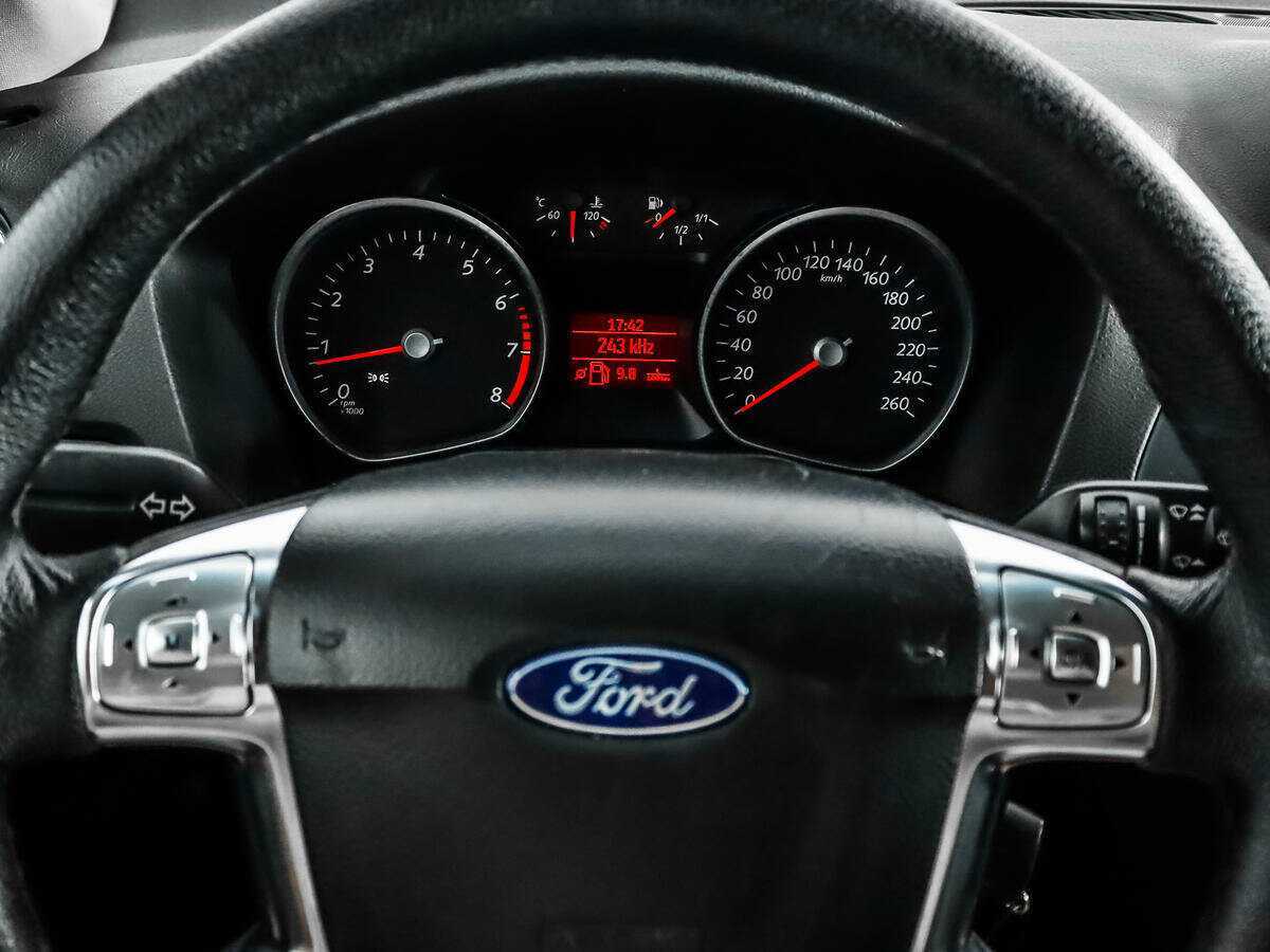 Ford Mondeo 2014 года с пробегом. Фото: #13