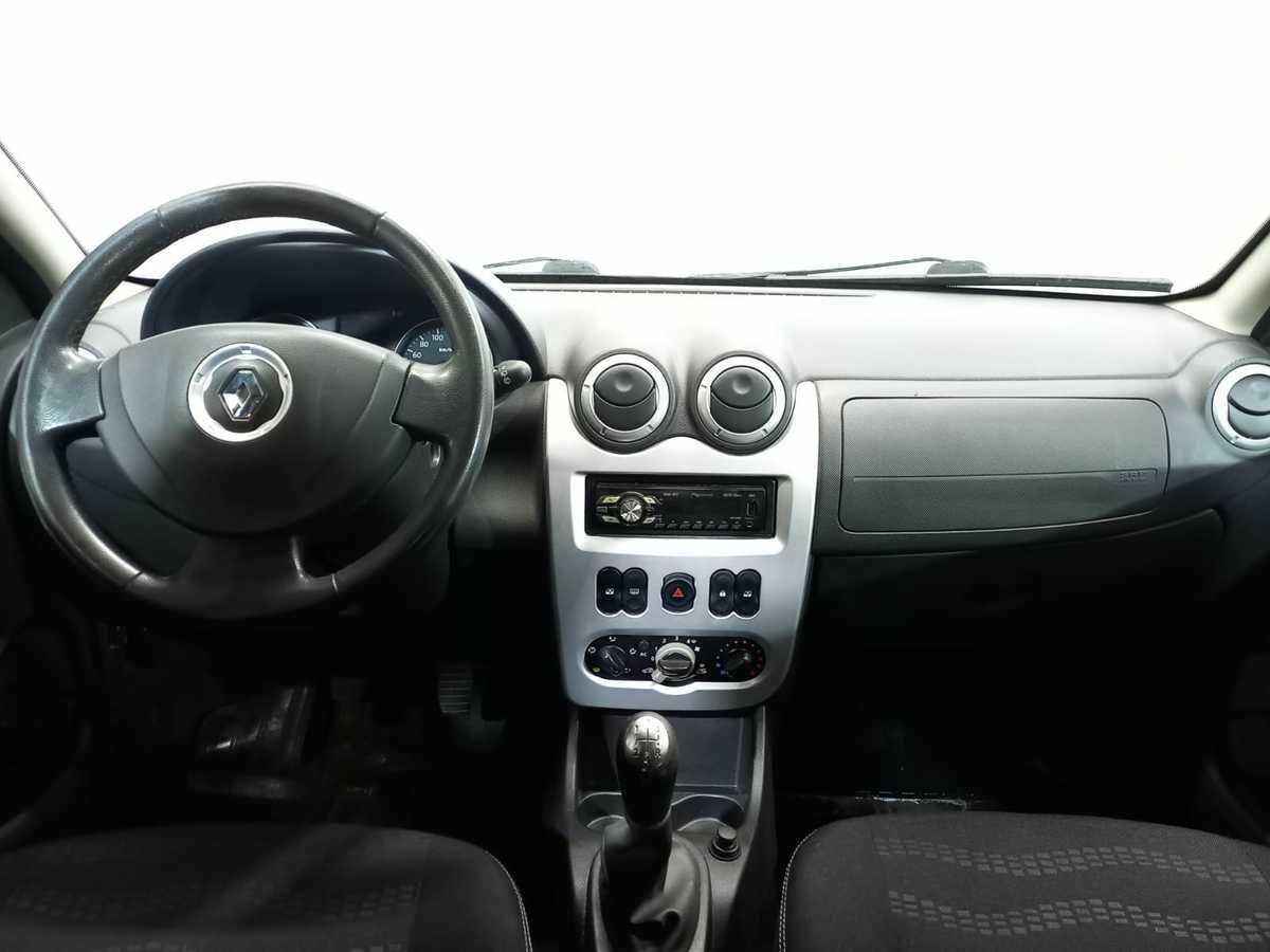Renault Sandero 2012 года с пробегом. Фото: #8