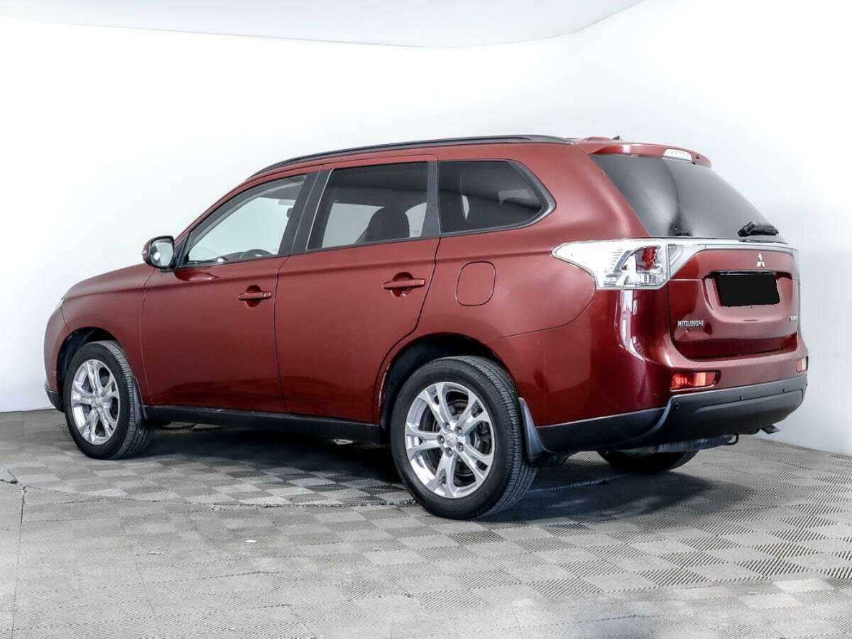 Mitsubishi Outlander 2013 года с пробегом. Фото: #4