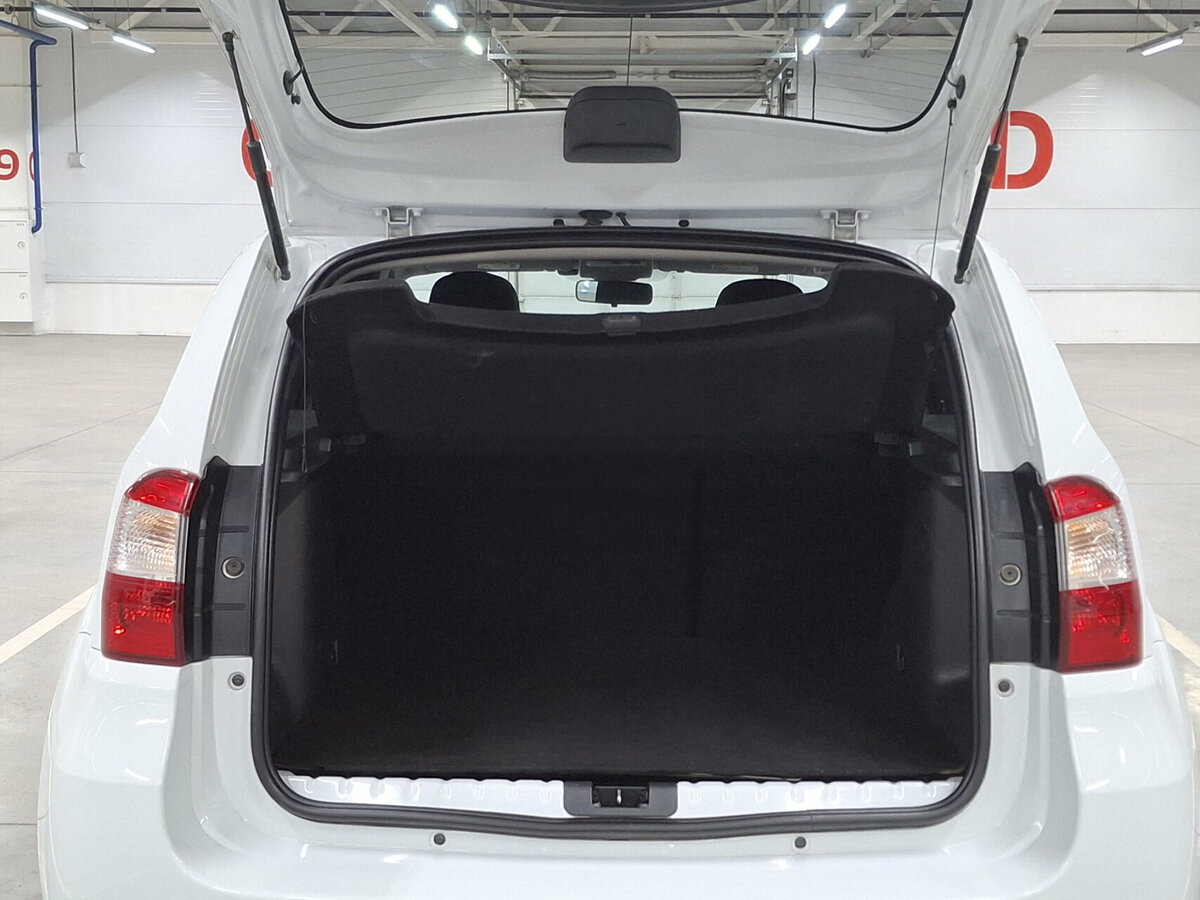 Nissan Terrano 2018 года с пробегом. Фото: #9