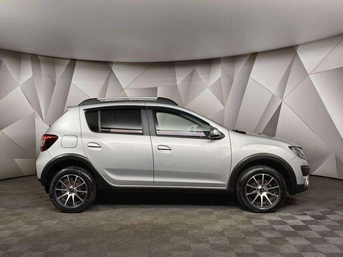Renault Sandero 2017 года с пробегом. Фото: #5