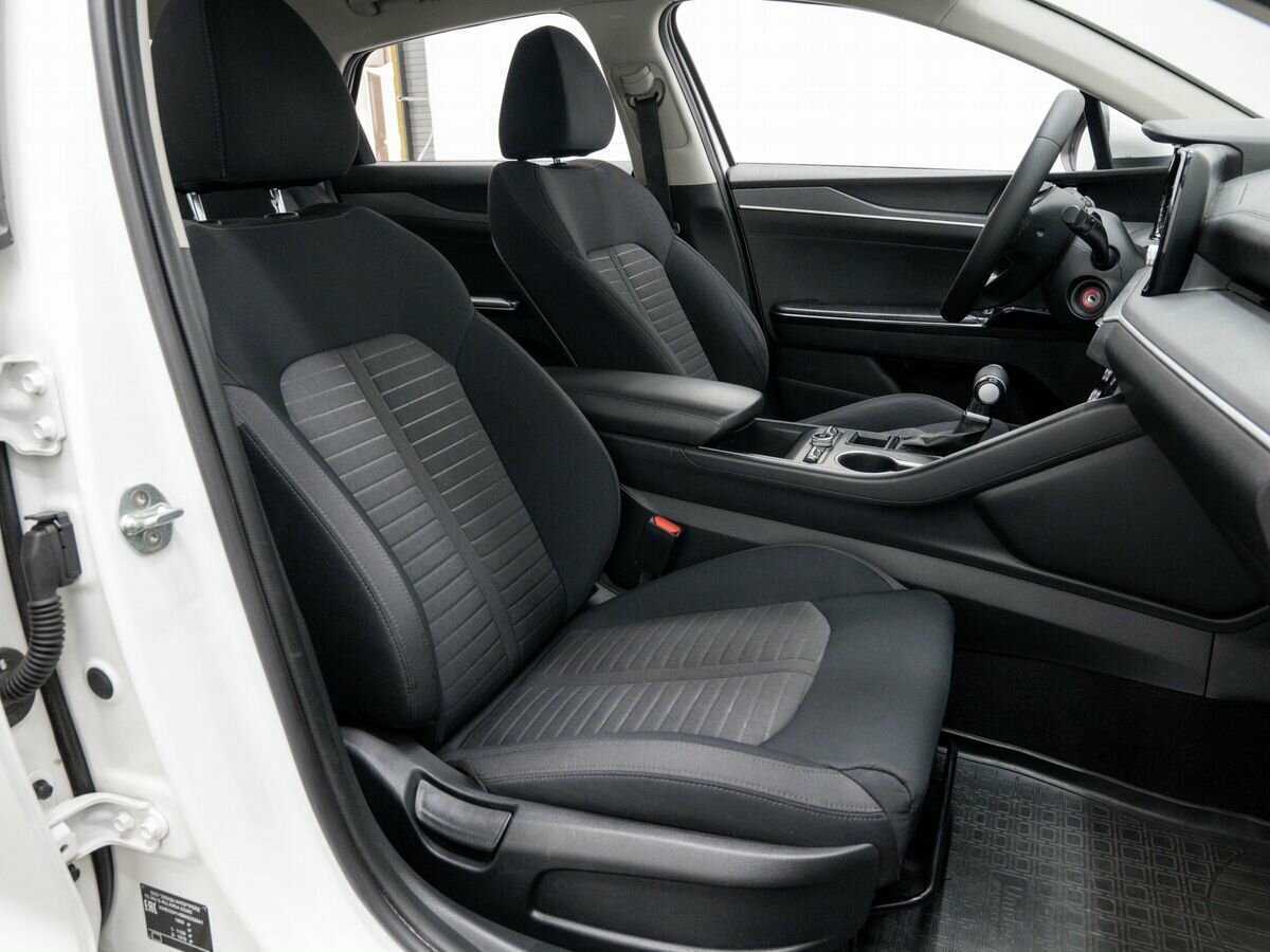 Kia K5 2021 года с пробегом. Фото: #7