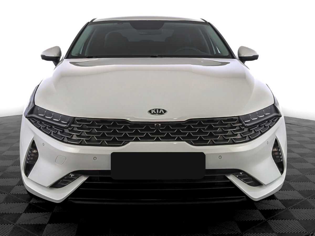 Kia K5 2021 года с пробегом. Фото: #1
