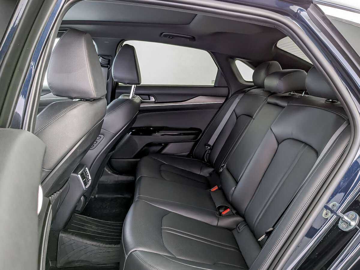 Kia K5 2021 года с пробегом. Фото: #9