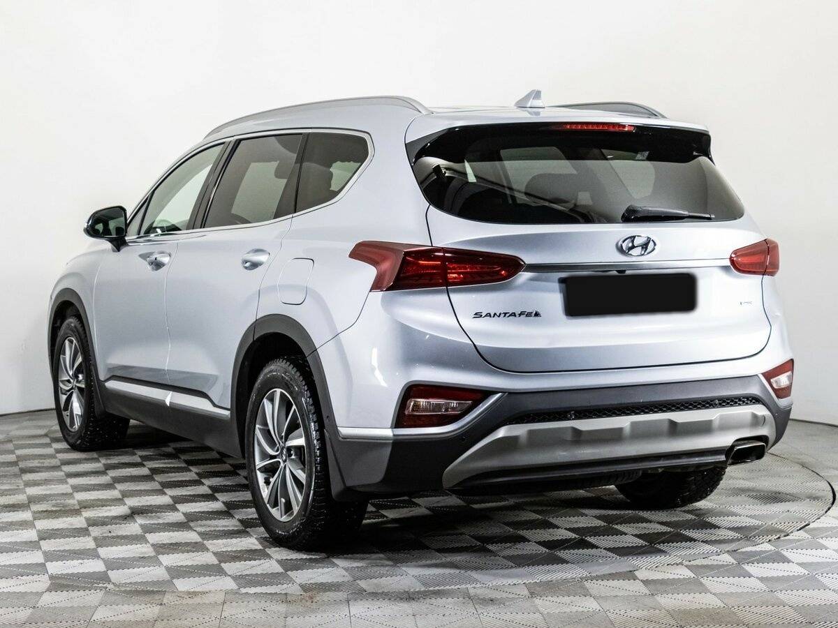 Hyundai Santa Fe 2018 года с пробегом. Фото: #5