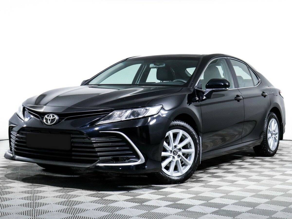 Toyota Camry 2021 года с пробегом. Посмотреть фото