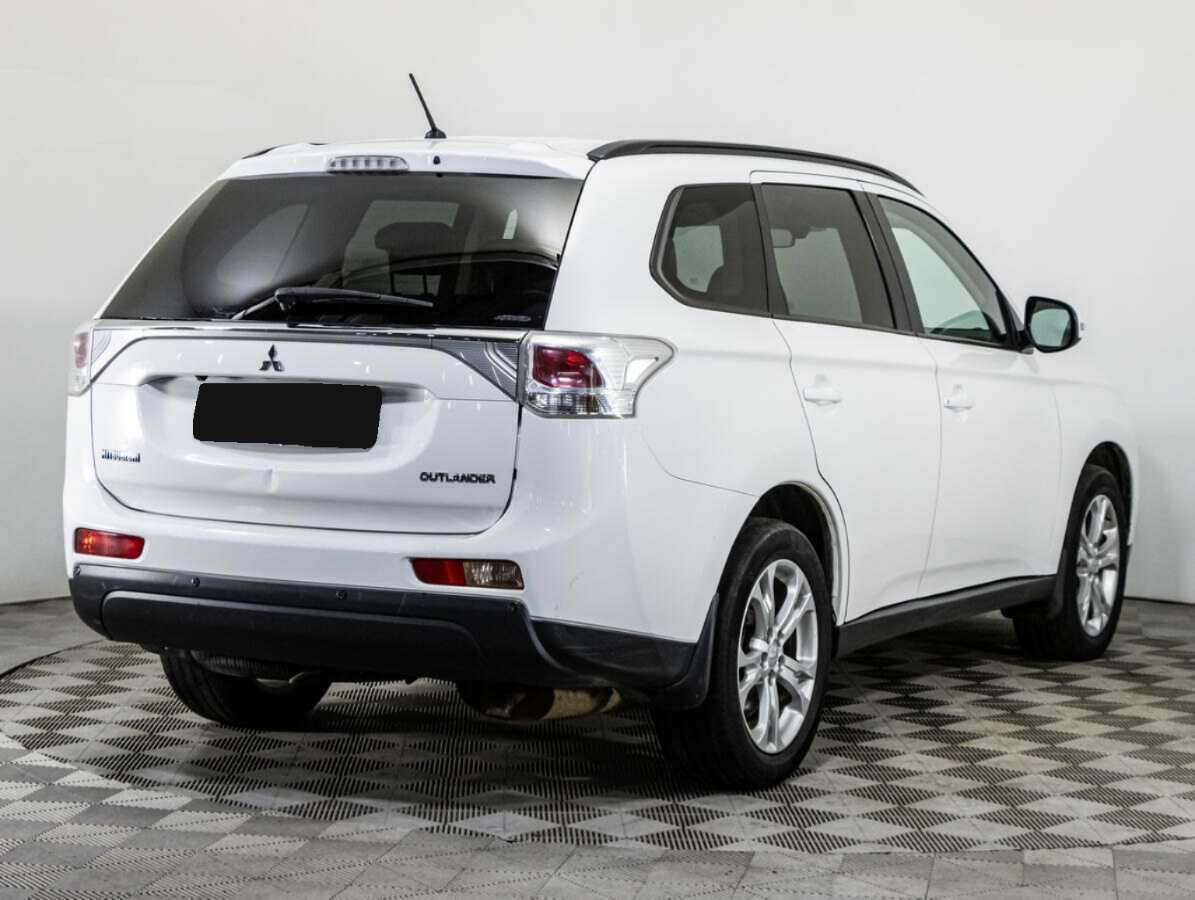 Mitsubishi Outlander 2014 года с пробегом. Фото: #4