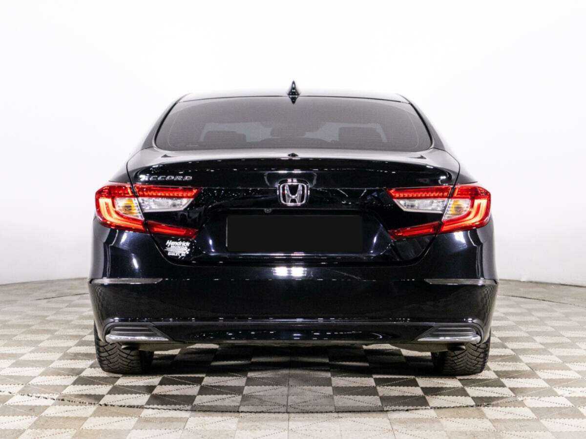 Honda Accord 2018 года с пробегом. Фото: #5