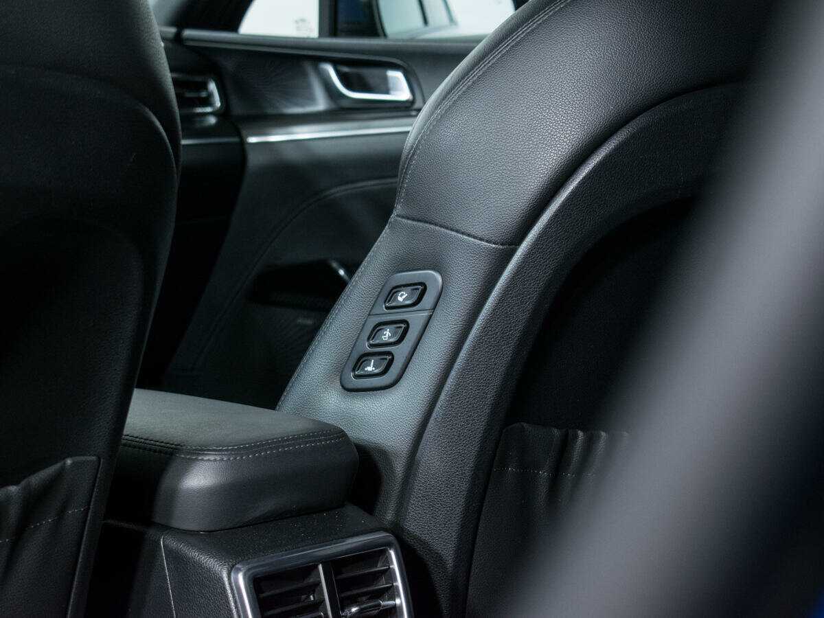 Kia K5 2021 года с пробегом. Фото: #15