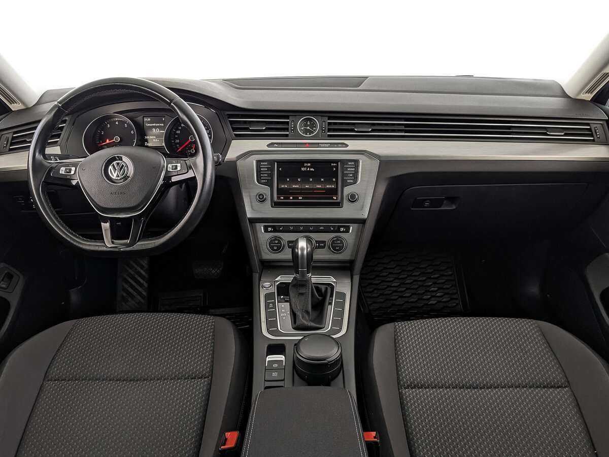Volkswagen Passat 2016 года с пробегом. Фото: #8
