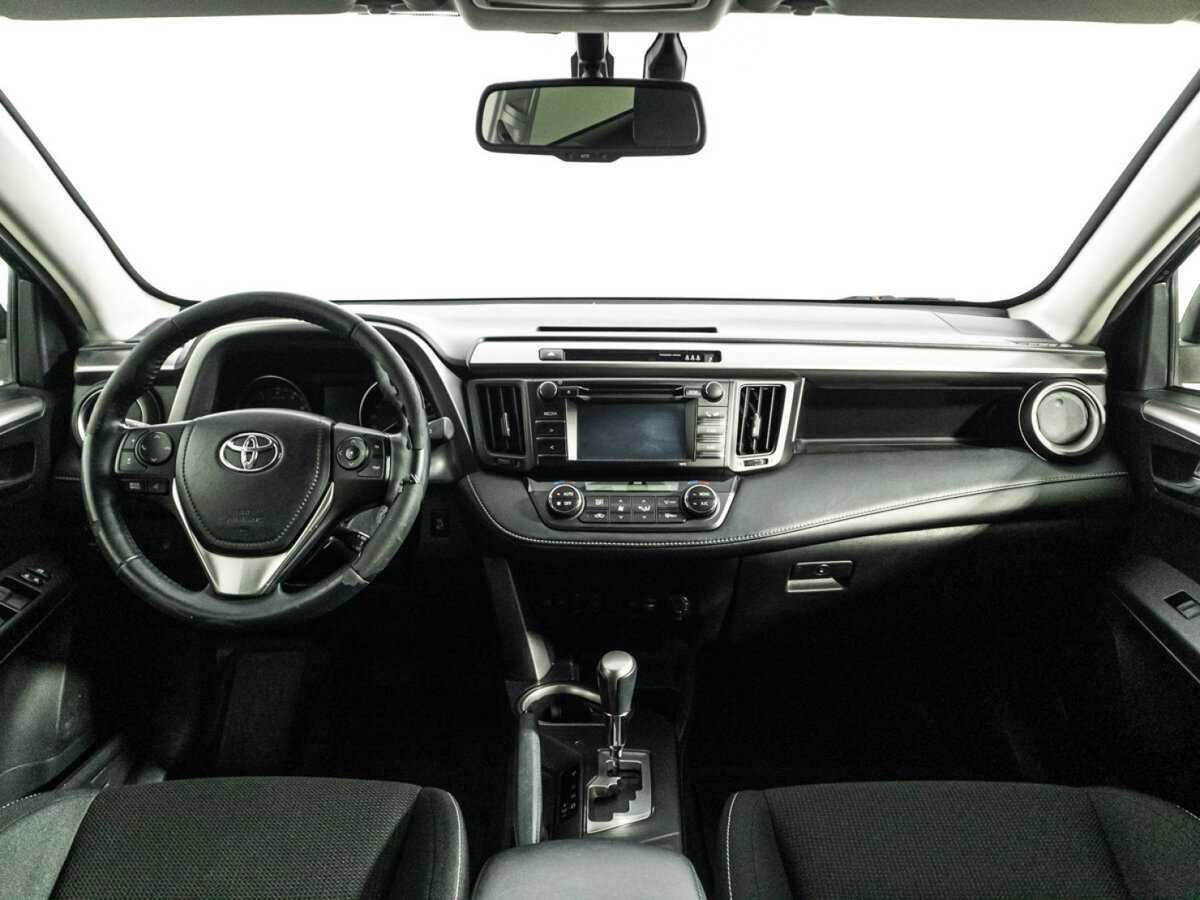 Toyota RAV4 2015 года с пробегом. Фото: #11