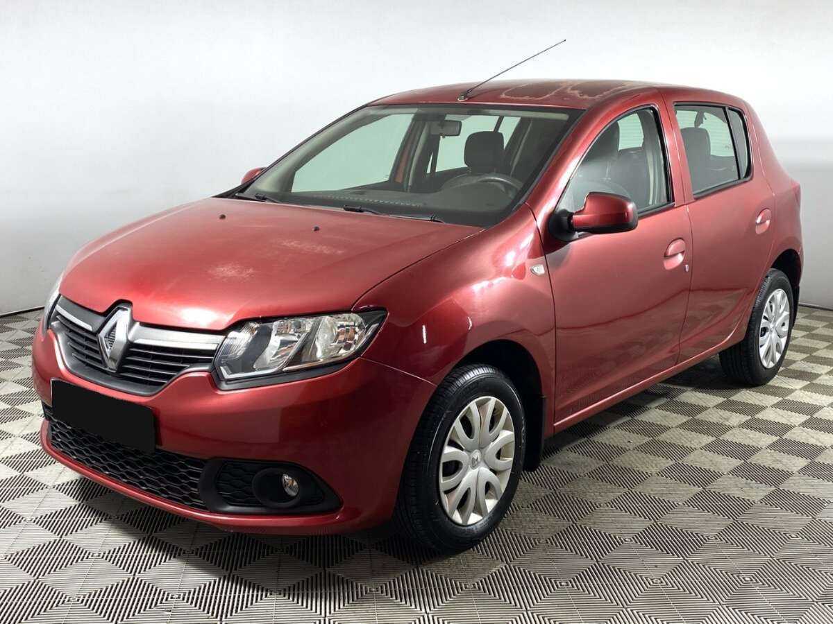 Renault Sandero 2015 года с пробегом. Посмотреть фото