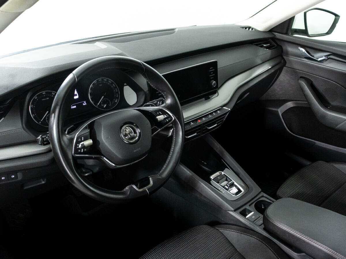 Skoda Octavia 2021 года с пробегом. Фото: #8
