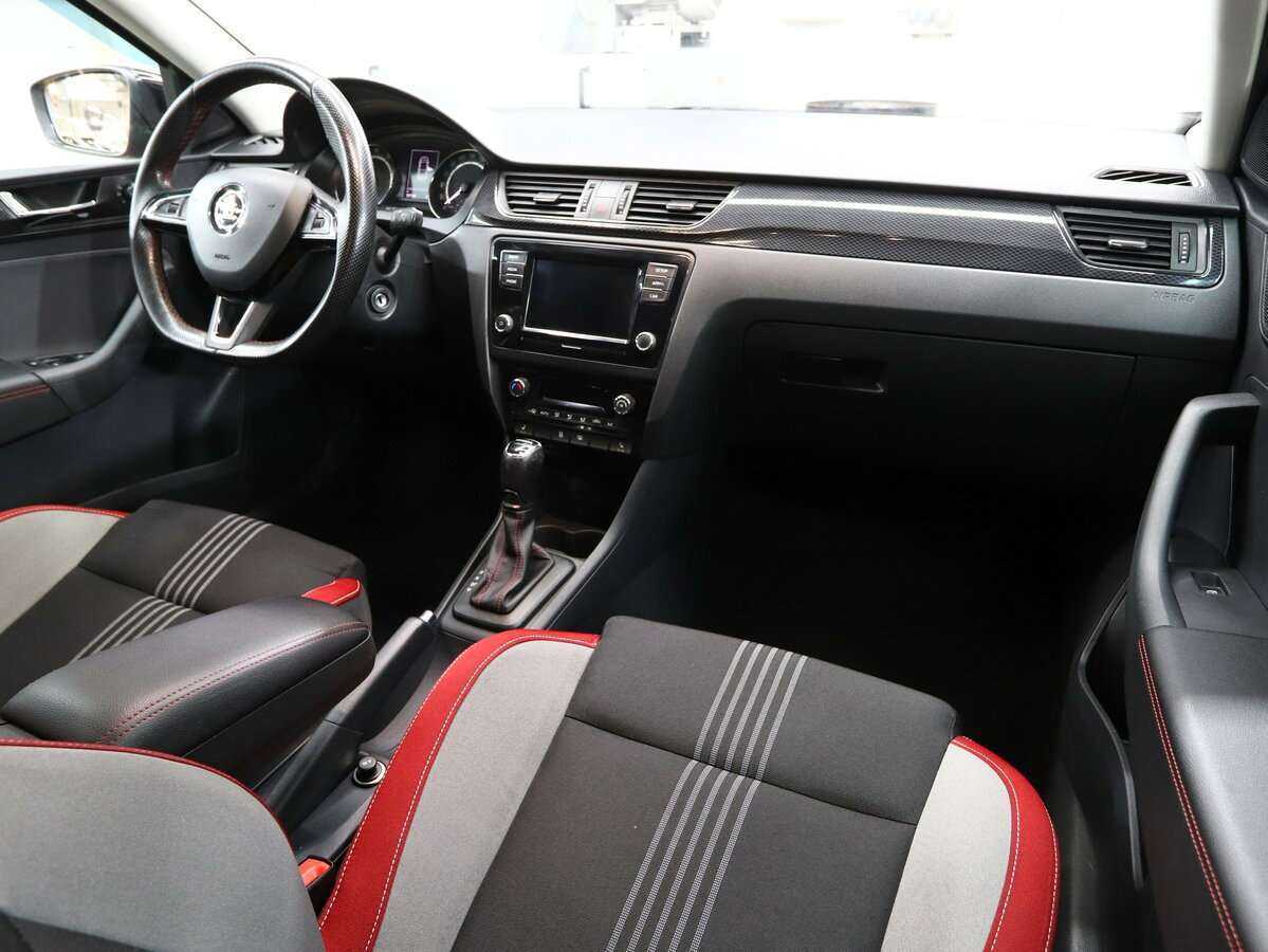 Skoda Rapid 2018 года с пробегом. Фото: #16