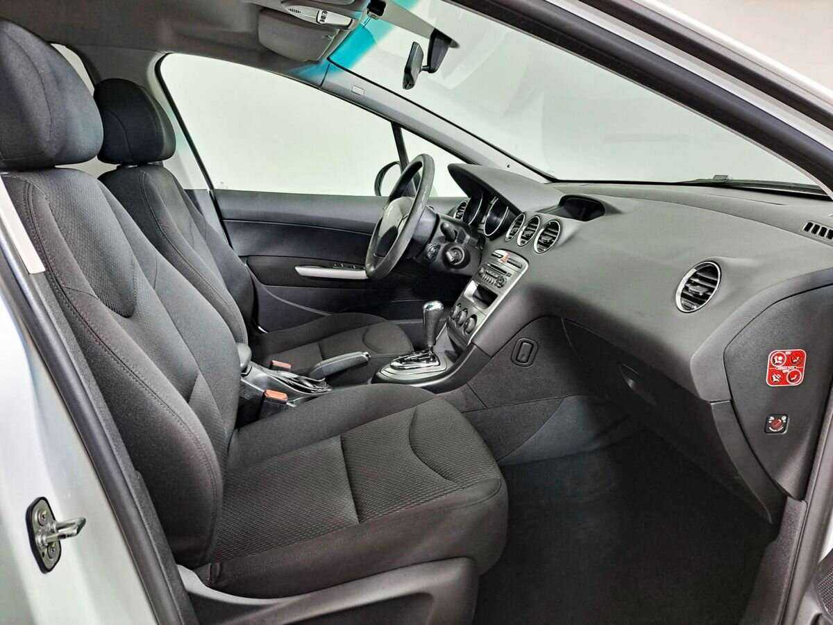 Peugeot 408 2013 года с пробегом. Фото: #6