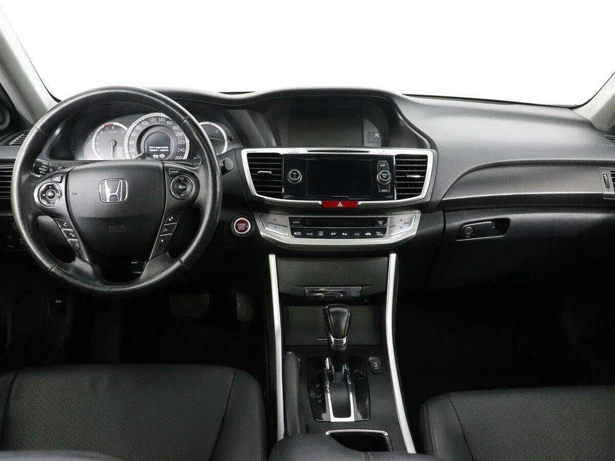 Honda Accord 2013 года с пробегом. Фото: #10