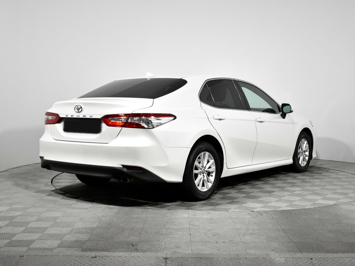 Toyota Camry 2020 года с пробегом. Фото: #3