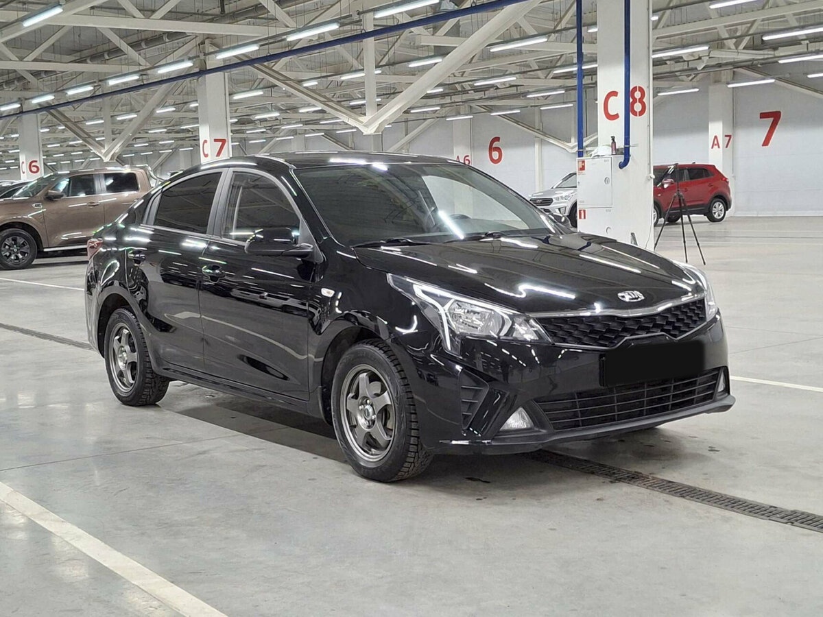 Kia Rio 2021 года с пробегом. Фото: #2