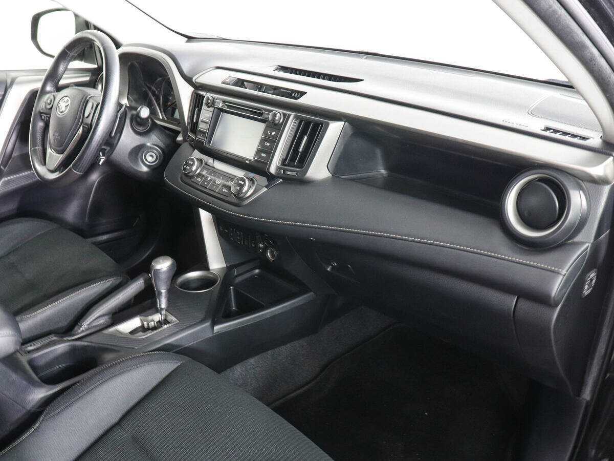 Toyota RAV4 2014 года с пробегом. Фото: #9