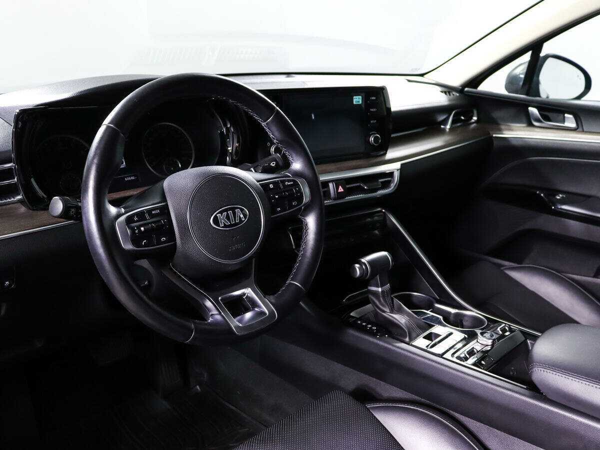 Kia K5 2020 года с пробегом. Фото: #11