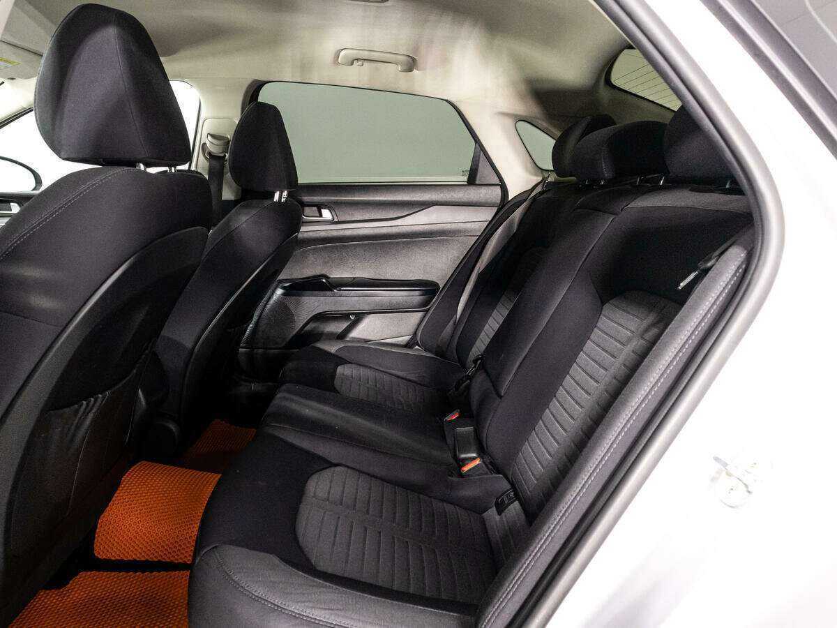 Kia K5 2020 года с пробегом. Фото: #10