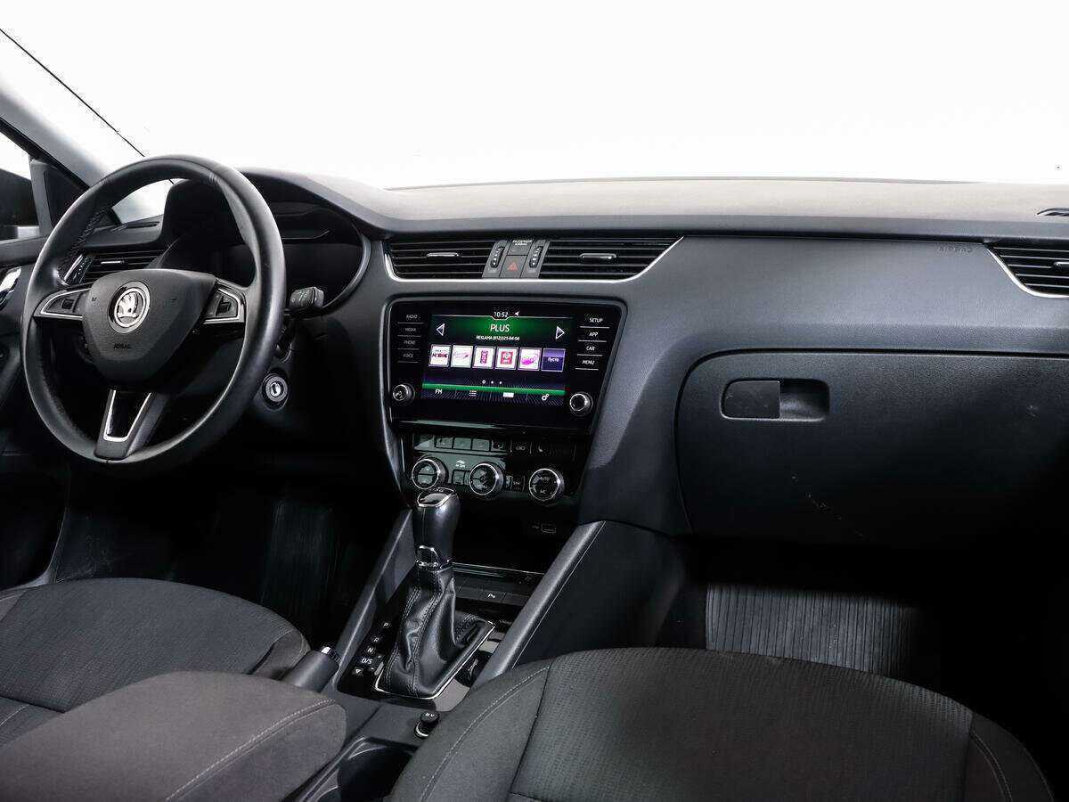 Skoda Octavia 2019 года с пробегом. Фото: #8
