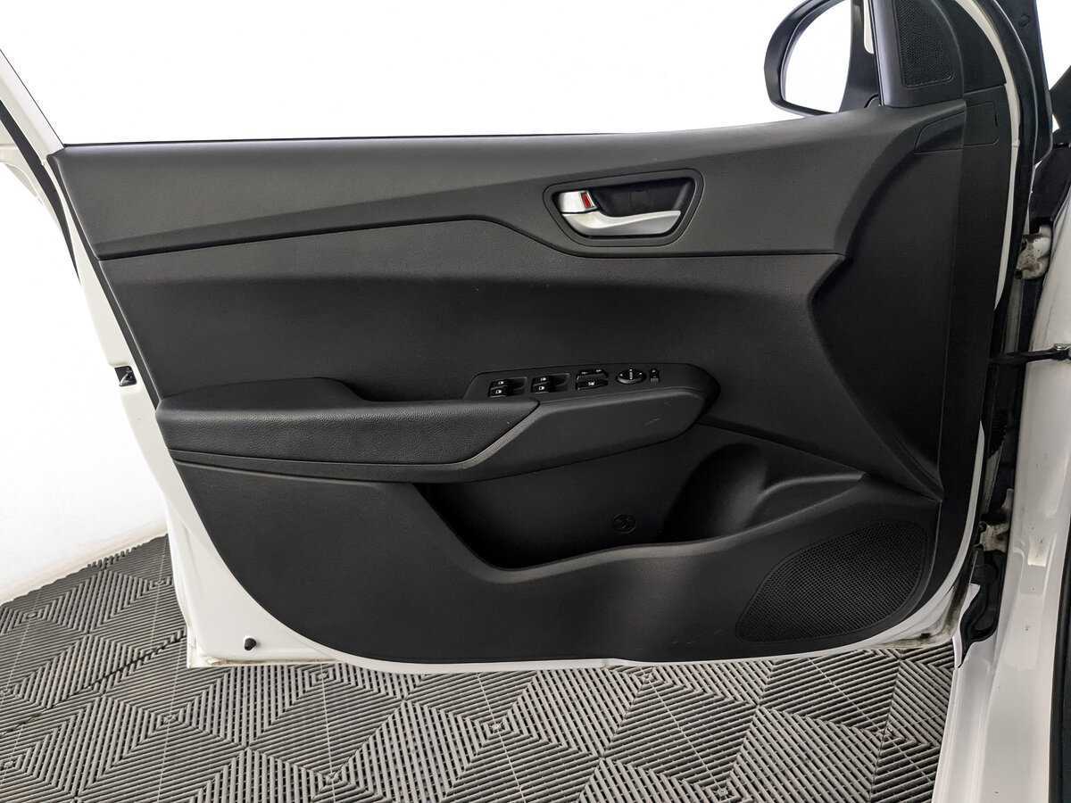 Hyundai Solaris 2021 года с пробегом. Фото: #18