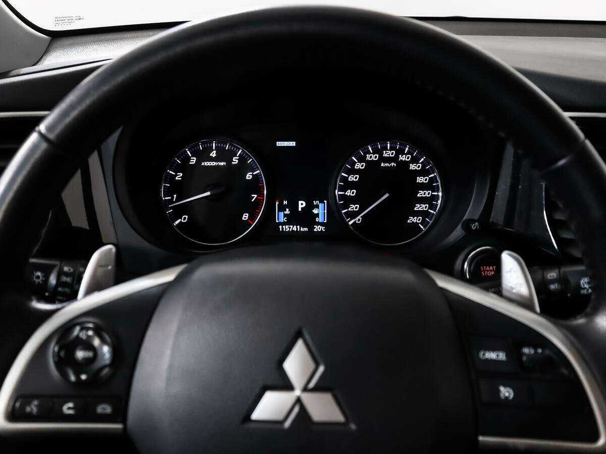 Mitsubishi Outlander 2013 года с пробегом. Фото: #18