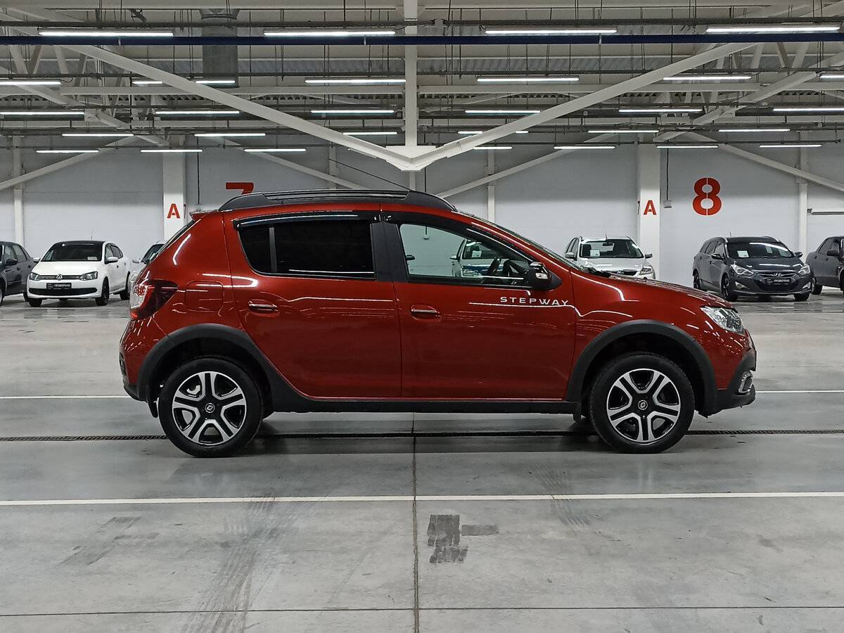 Renault Sandero 2018 года с пробегом. Фото: #3