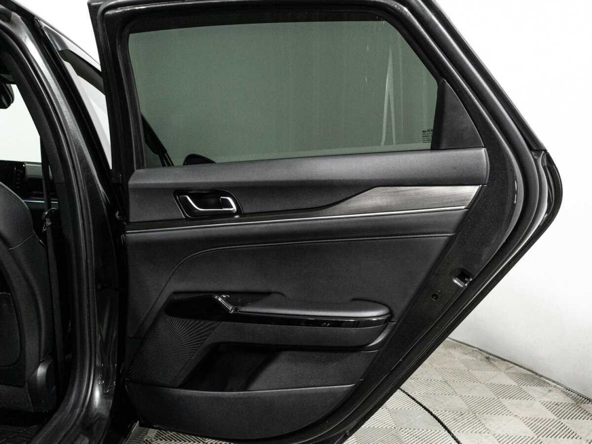 Kia K5 2021 года с пробегом. Фото: #26