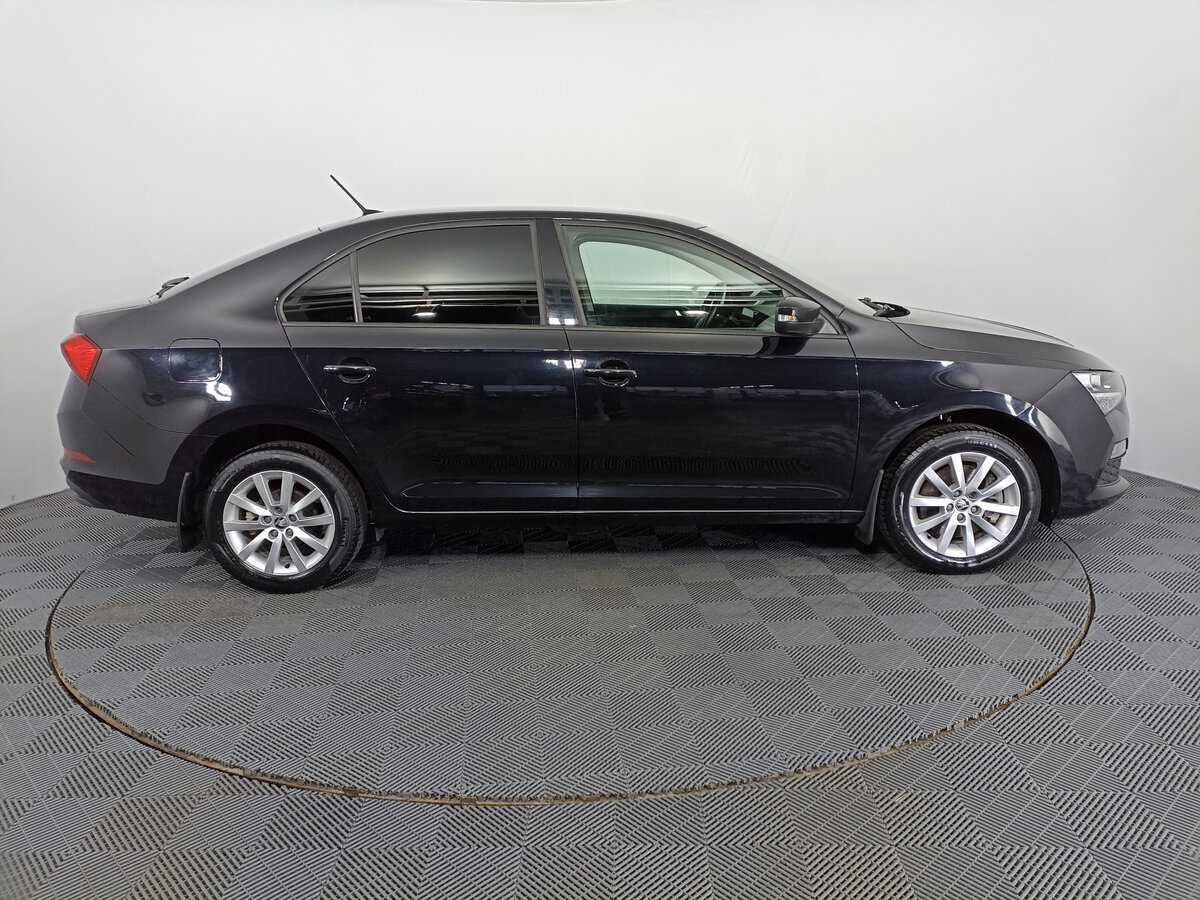 Skoda Rapid 2021 года с пробегом. Фото: #3